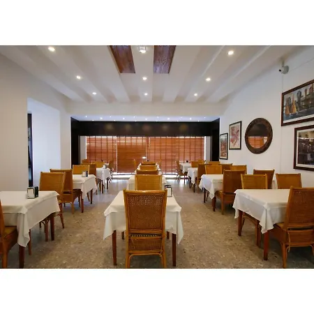 Munamar Beach Residence Hotel *