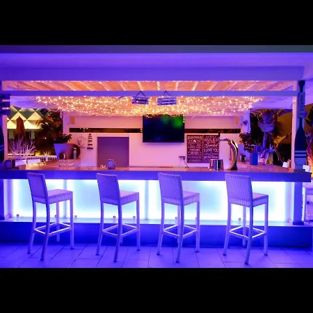 Munamar Beach Residence Hotel *