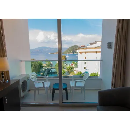 Munamar Beach Residence Hotel *
